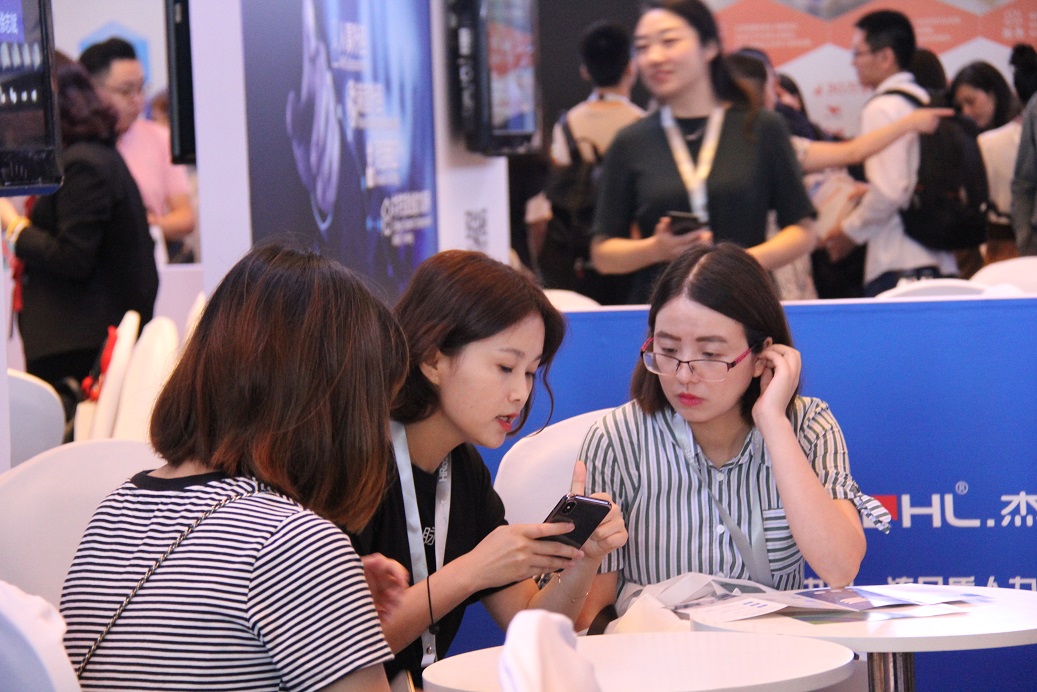 Image title Image title