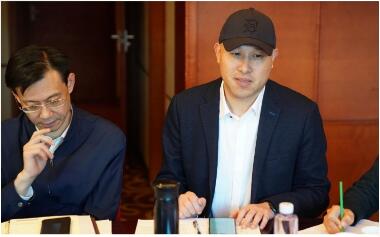 Image title Image title