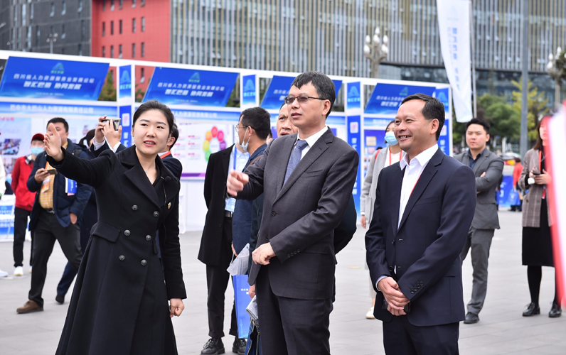 Image title Image title