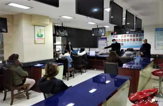 Image title Image title