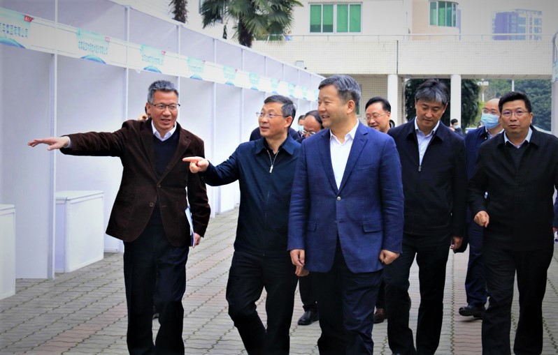 Image title Image title